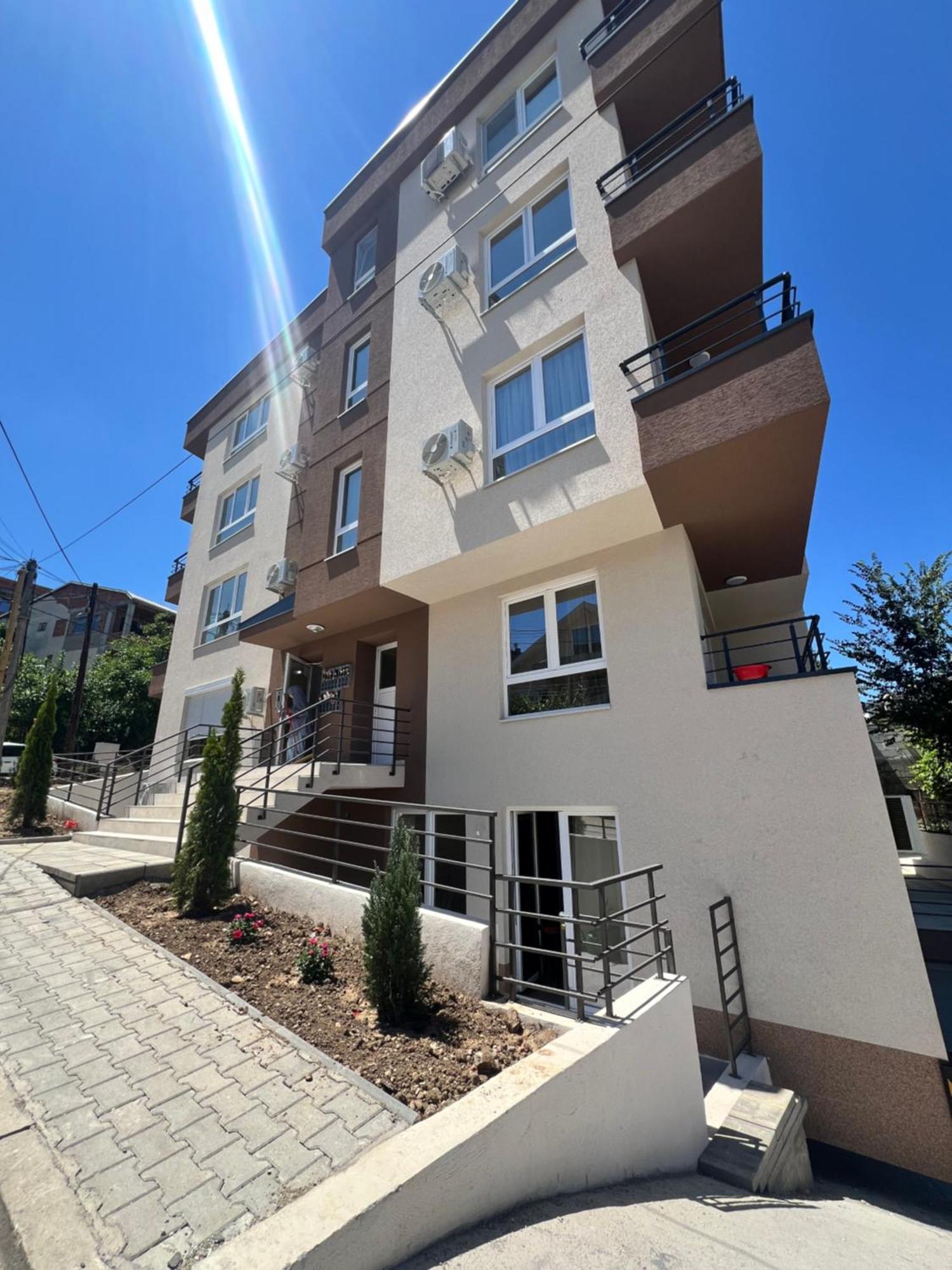 New Garden Apartment Skopje Ngoại thất bức ảnh